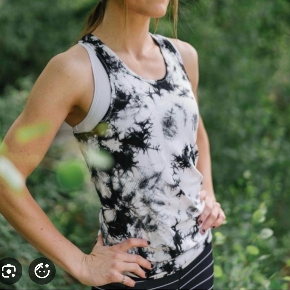 ZYIA Women’s Hendrix Copper Charged Tie-Dye Tank Top